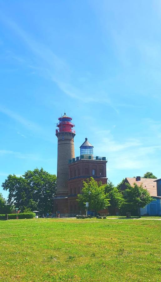 Ferienhaus Kaleo Wiek auf Rügen エクステリア 写真